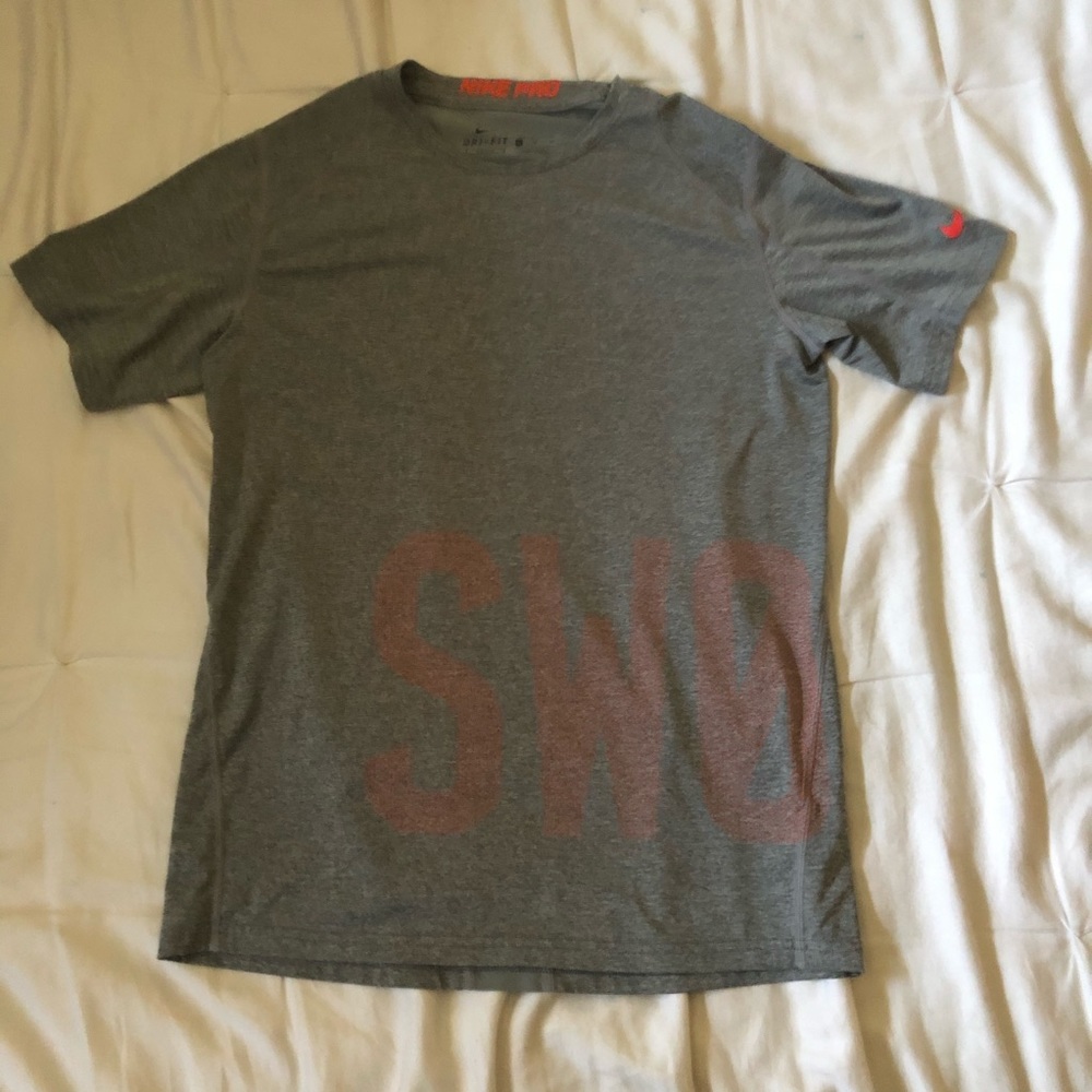 Nike pro Dri-Fit t shirt